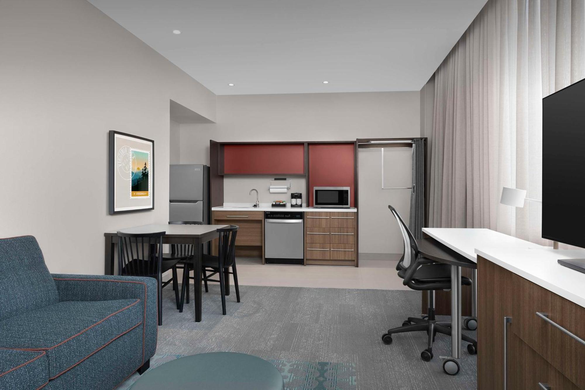 Hotel Home2 By Hilton 3*